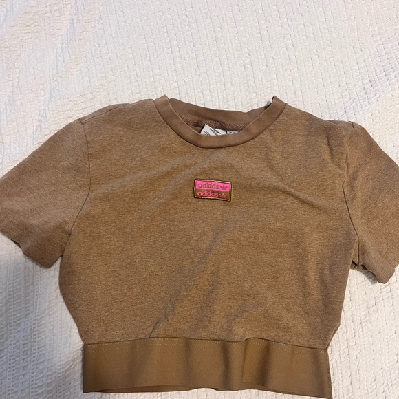Adidas cropped T-shirt - Picture 2 of 2